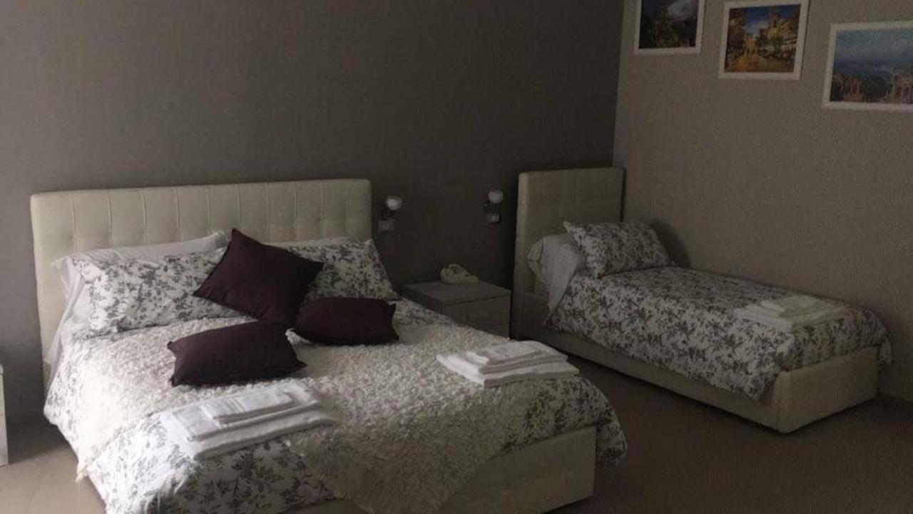 La Regina Di Saba Bed and Breakfast Piazza Armerina Buitenkant foto
