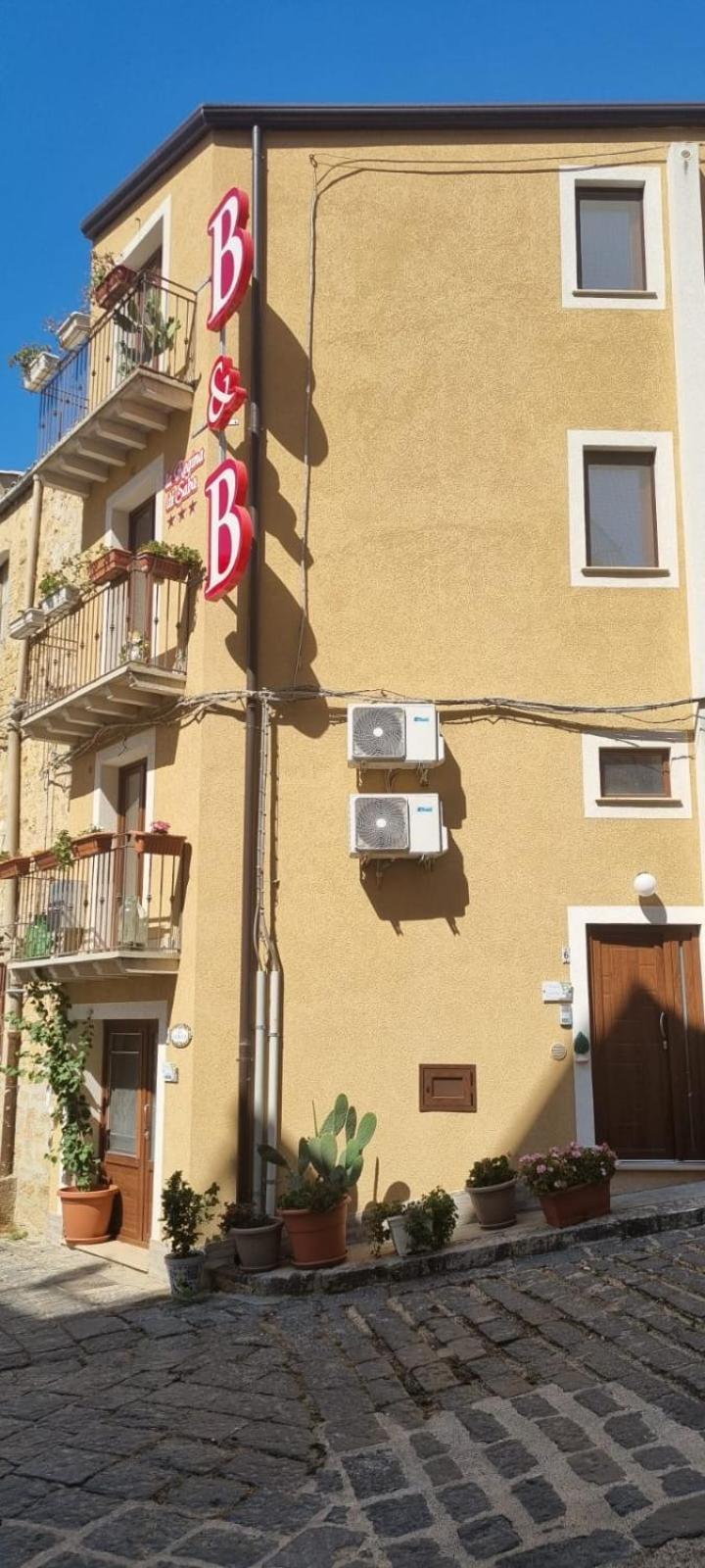 La Regina Di Saba Bed and Breakfast Piazza Armerina Buitenkant foto
